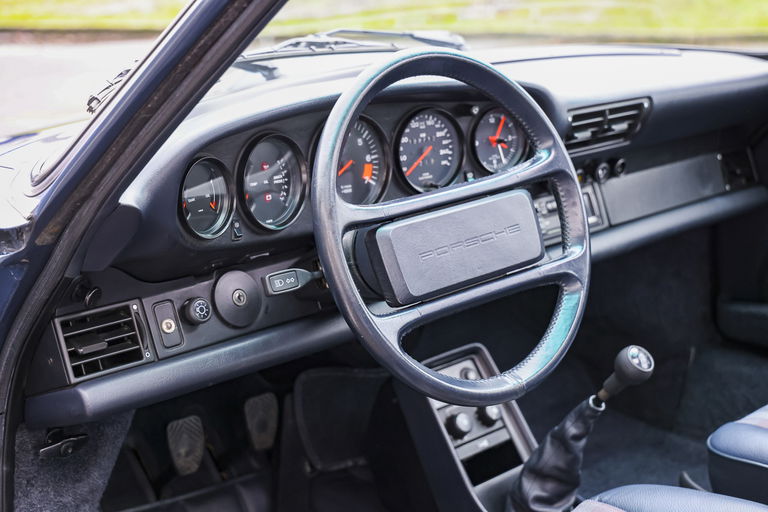 Porsche 911 Carrera 3.2