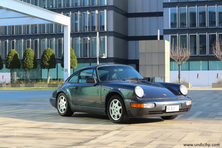 Porsche 964 Carrera 4