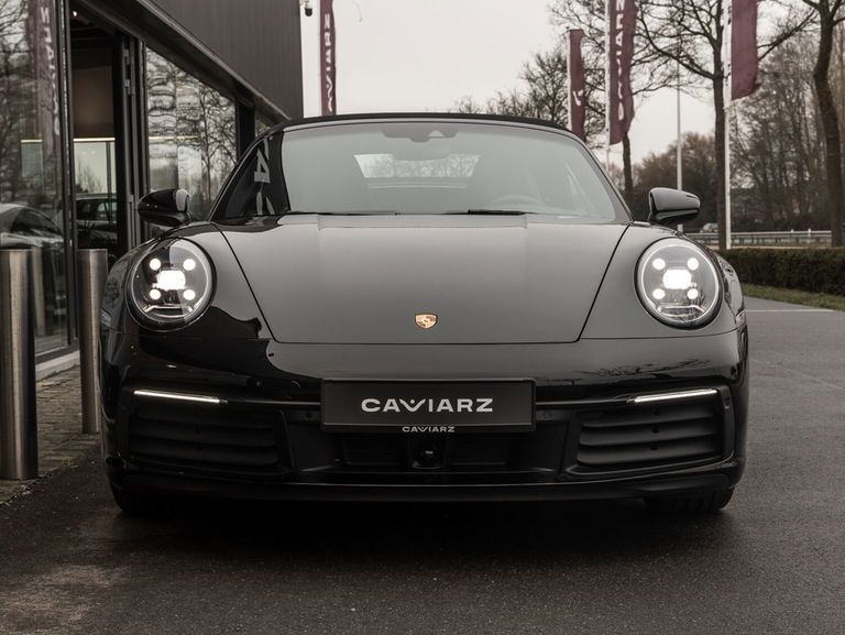 Porsche 992 Carrera