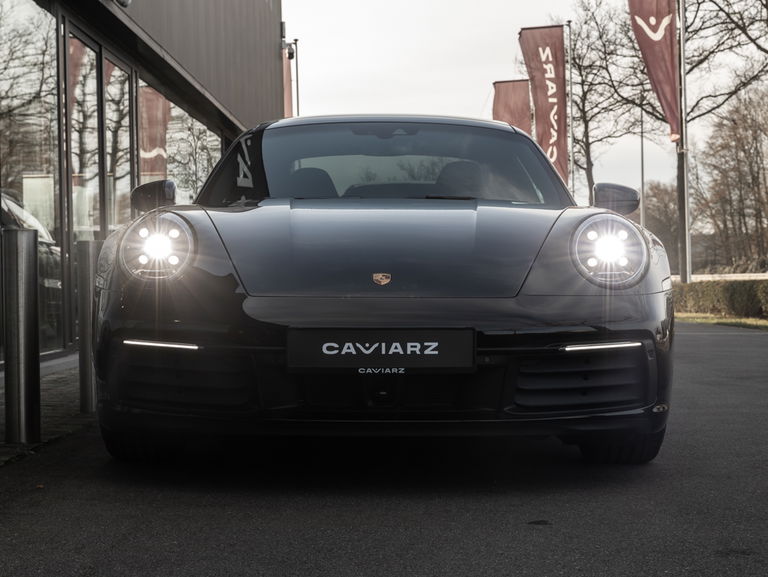 Porsche 992 Carrera 4