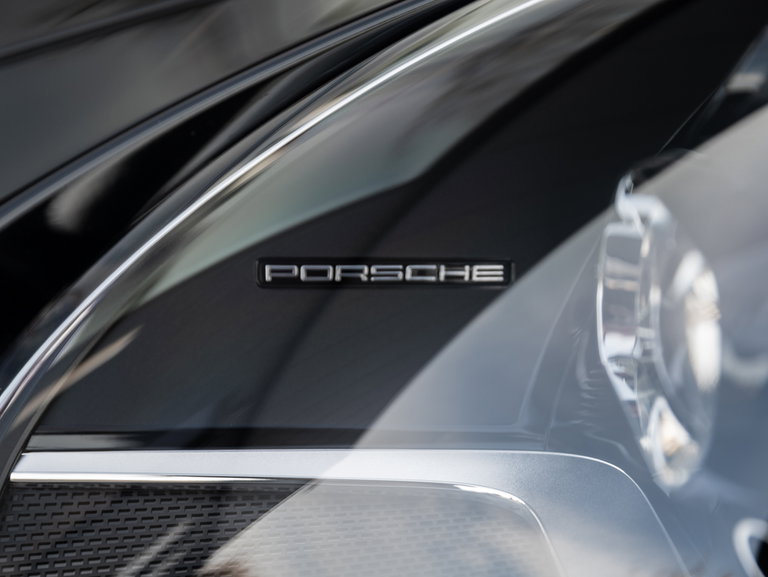 Porsche 992 Carrera 4