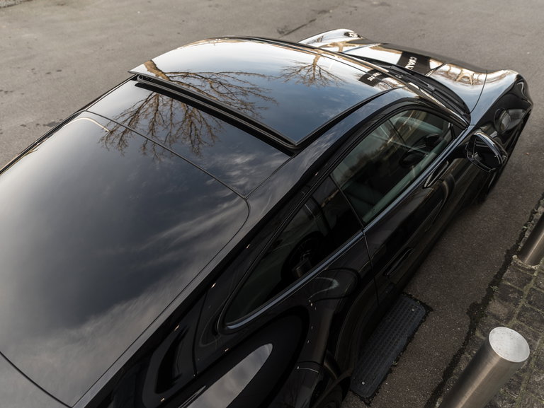 Porsche 992 Carrera 4