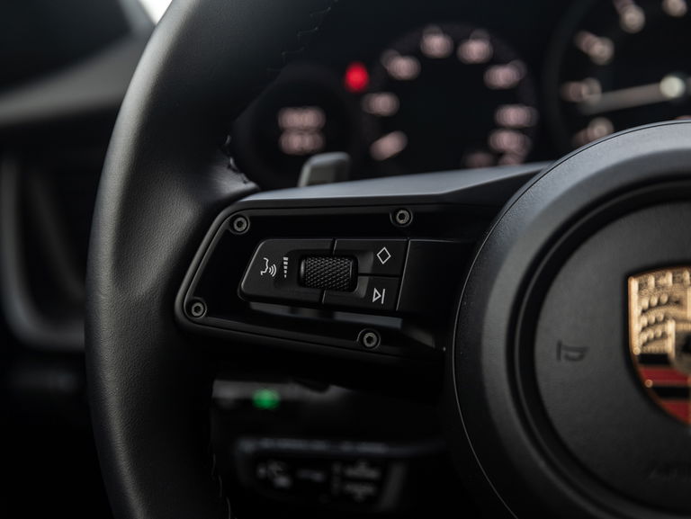 Porsche 992 Carrera 4