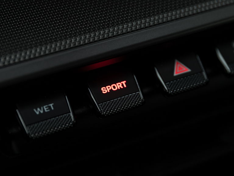 Porsche 992 Carrera 4