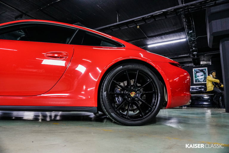 Porsche 991 Carrera 4