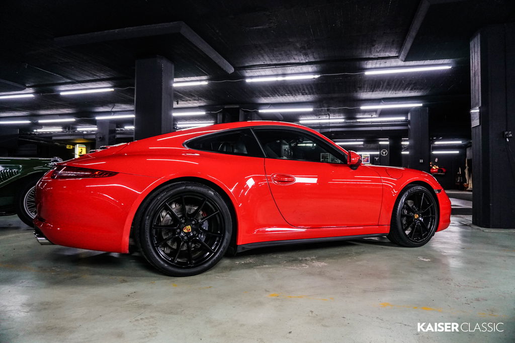 Porsche 991 Carrera 4