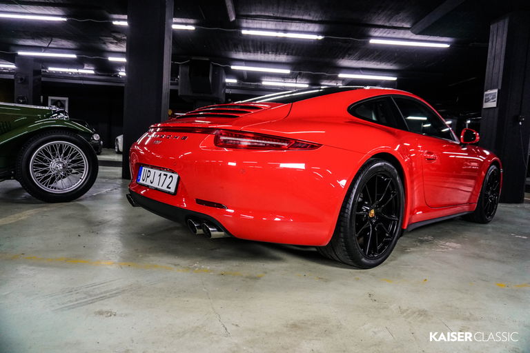Porsche 991 Carrera 4