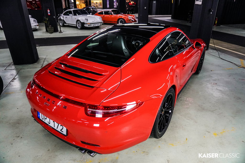Porsche 991 Carrera 4