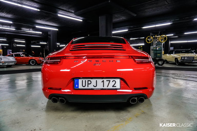 Porsche 991 Carrera 4