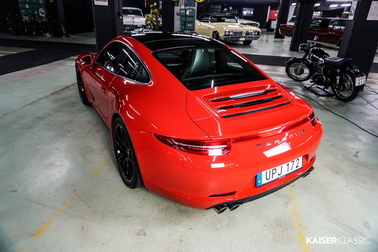 Porsche 991 Carrera 4