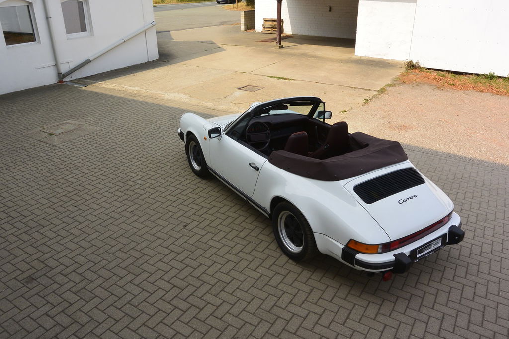 Porsche 911 Carrera 3.2