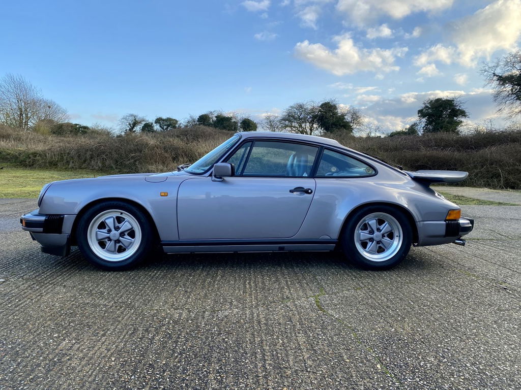 Porsche 911 Carrera 3.2