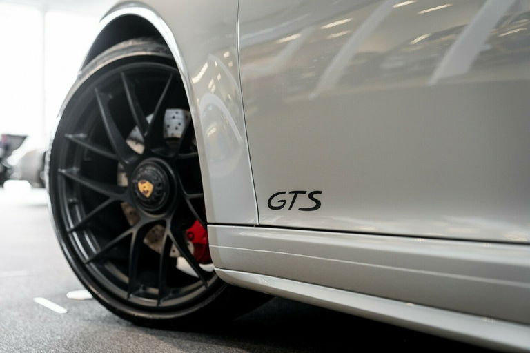 Porsche 991.2 Carrera GTS