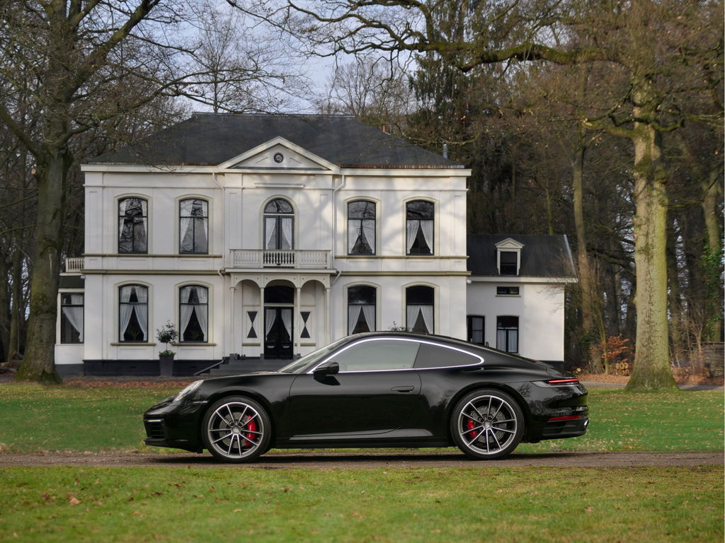 Porsche 992 Carrera 4S