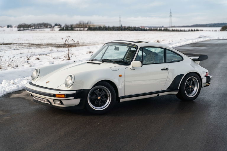 Porsche 911 Turbo 3.3