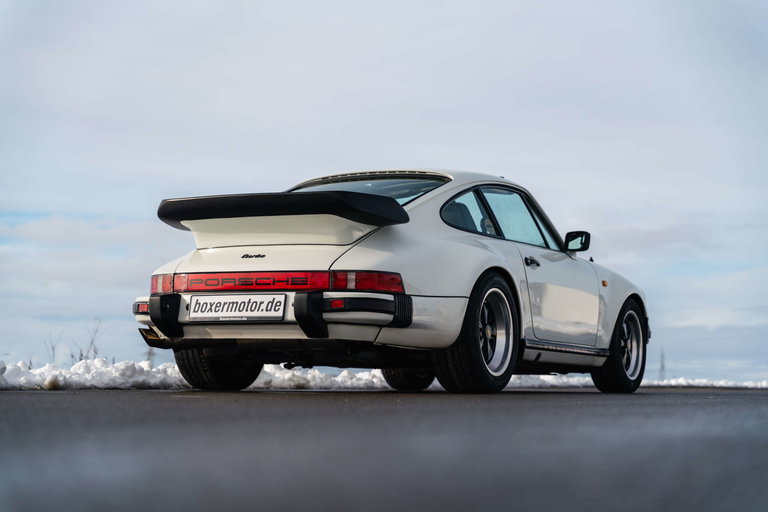 Porsche 911 Turbo 3.3