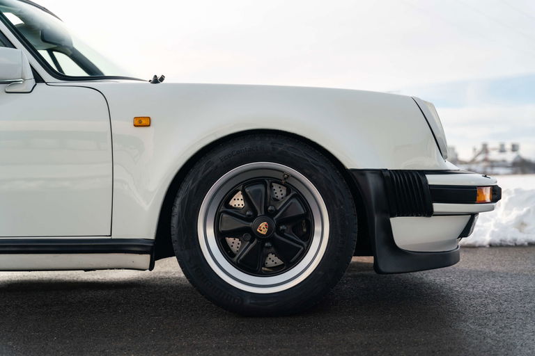 Porsche 911 Turbo 3.3