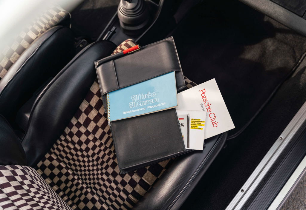 Porsche 911 Turbo 3.3