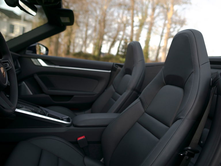 Porsche 992 Carrera 4S