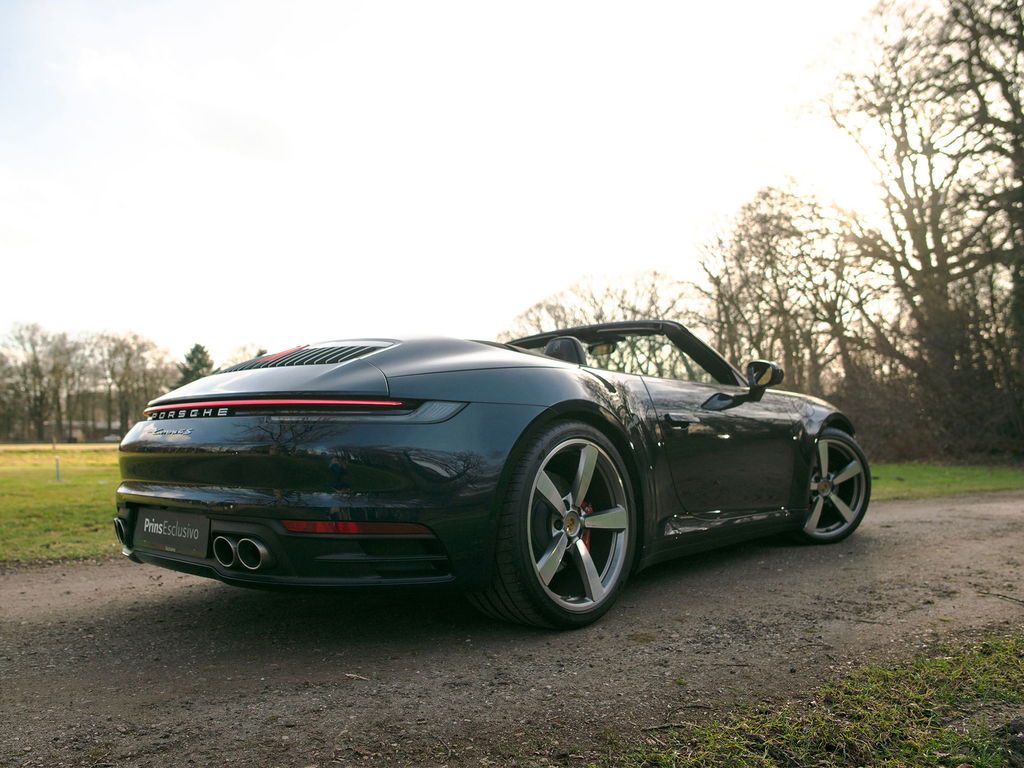 Porsche 992 Carrera 4S
