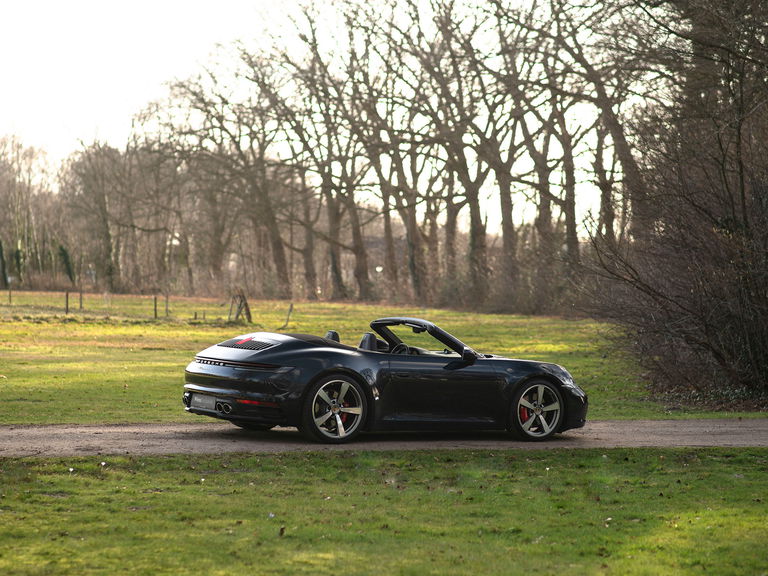 Porsche 992 Carrera 4S