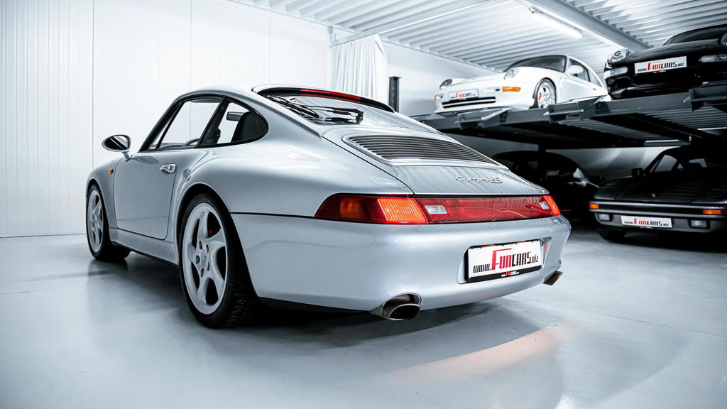 Porsche 993 Carrera 4S