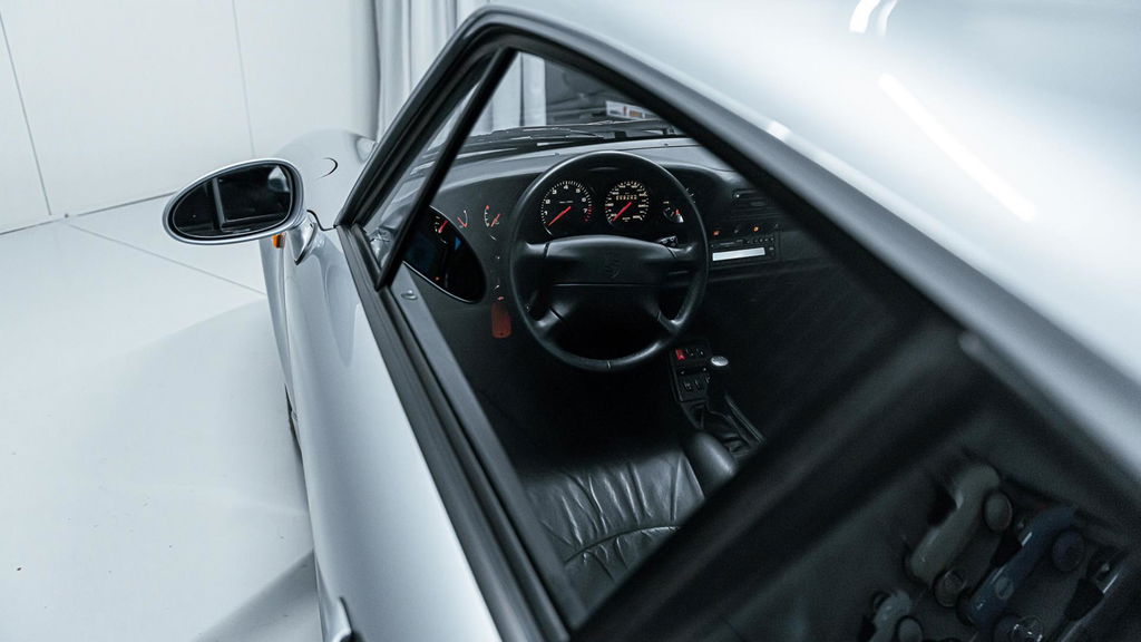 Porsche 993 Carrera 4S