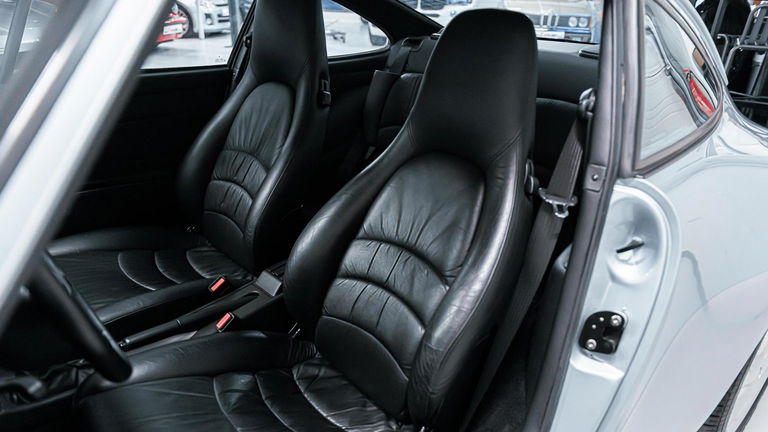 Porsche 993 Carrera 4S