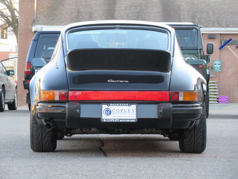 Porsche 911 Carrera (US)