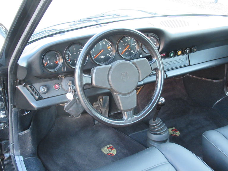 Porsche 911 Carrera (US)