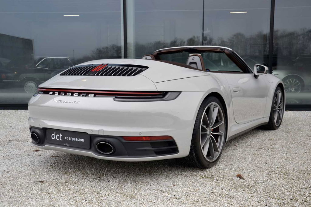 Porsche 992 Carrera 4S
