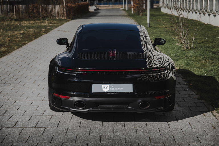 Porsche 992 Carrera 4S