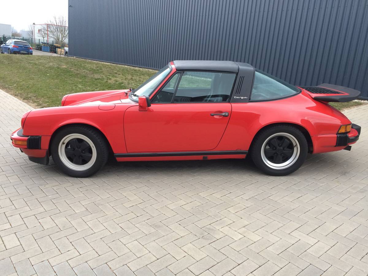 Porsche 911 Carrera 3.2 1986 - elferspot.com - Marketplace for