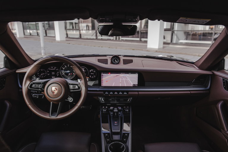 Porsche 992 Carrera 4S