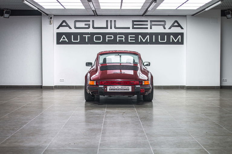 Porsche 911 Carrera 3.2