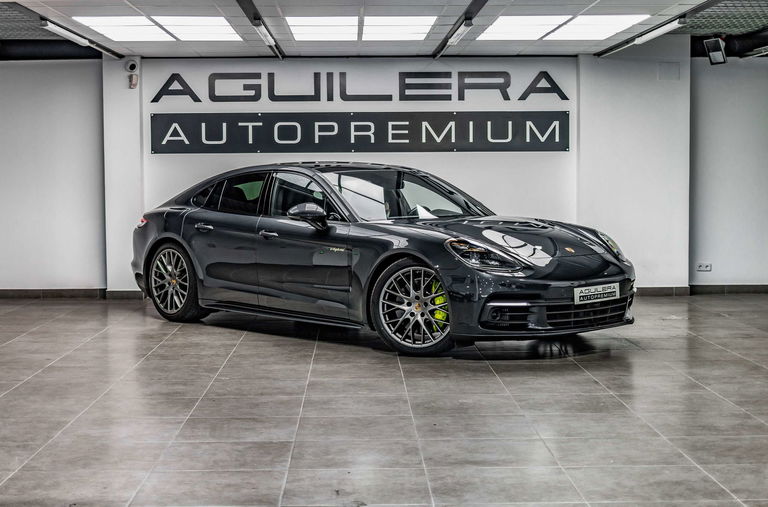 Porsche Panamera 4 E-Hybrid