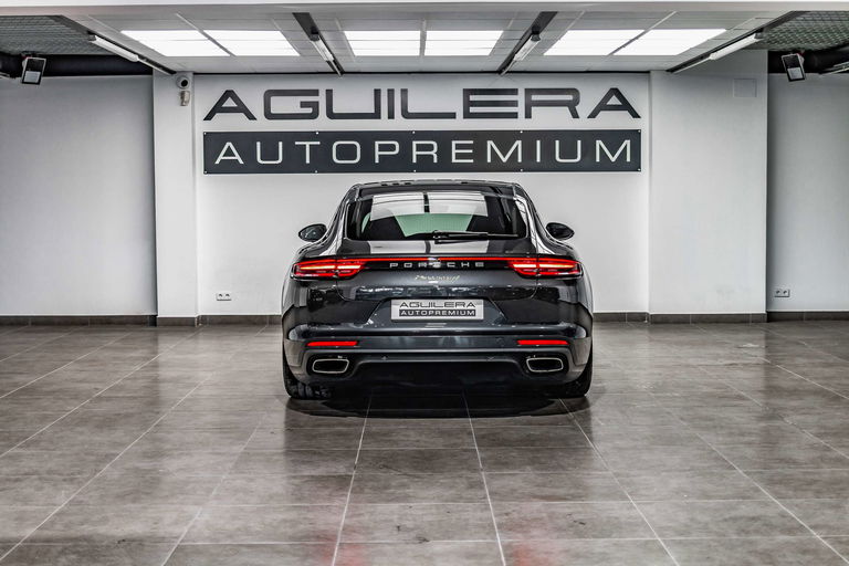 Porsche Panamera 4 E-Hybrid