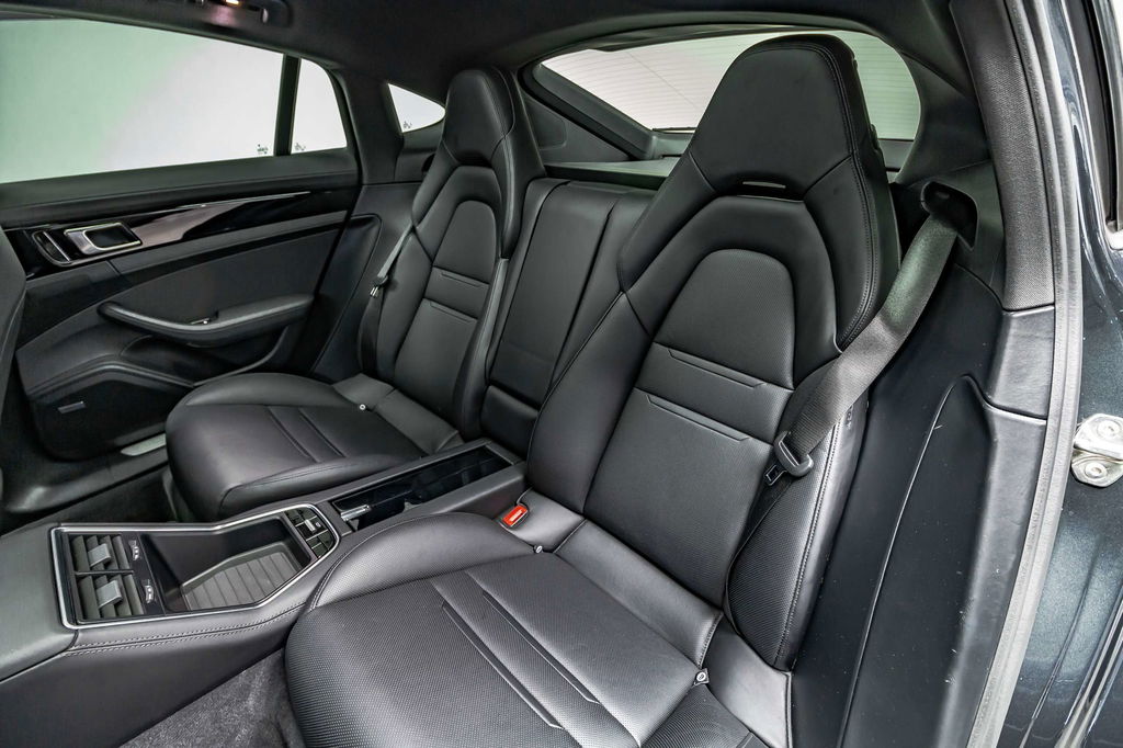 Porsche Panamera 4 E-Hybrid