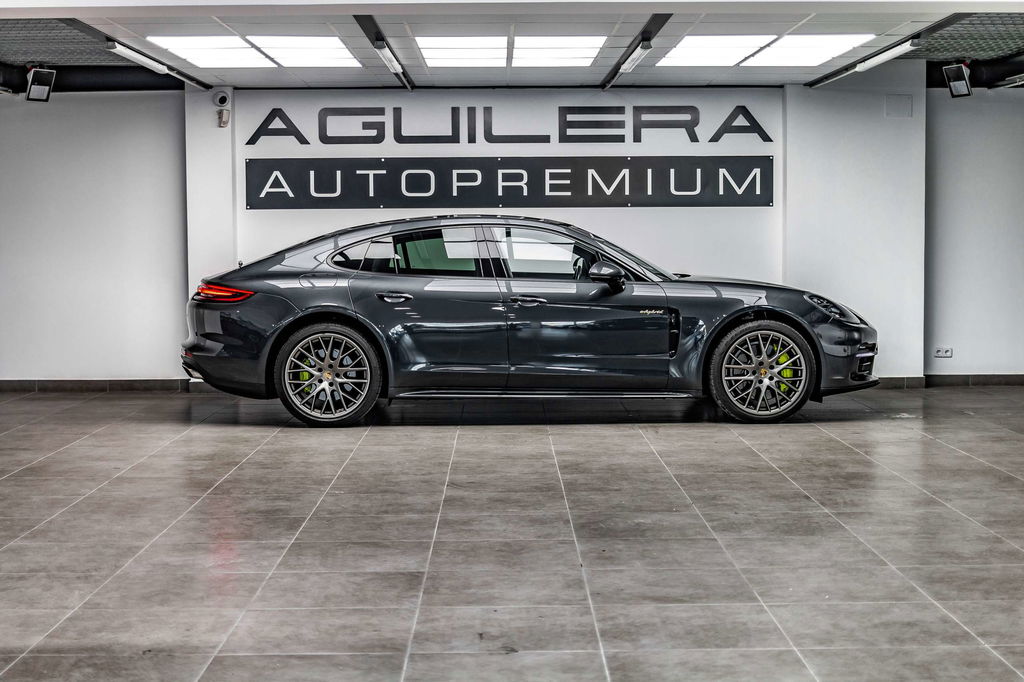 Porsche Panamera 4 E-Hybrid
