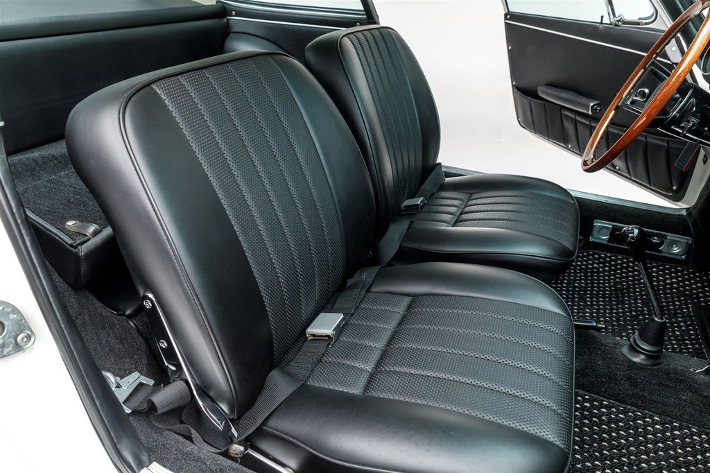 Porsche 911 S (F-Modell)