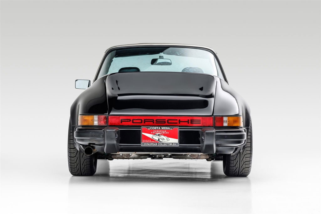 Porsche 911 Carrera (US)