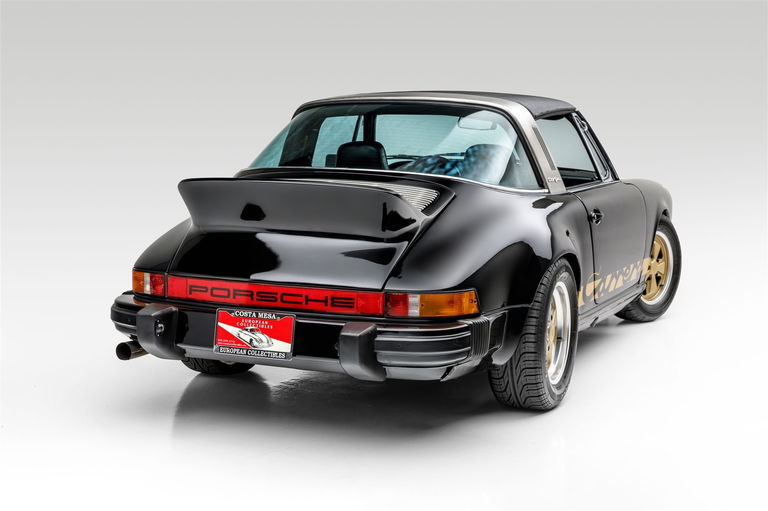 Porsche 911 Carrera (US)