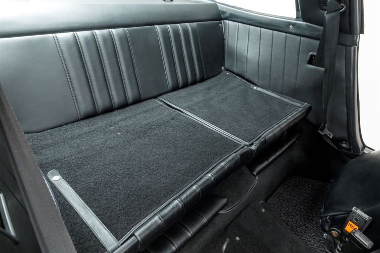 Porsche 911 Carrera (US)