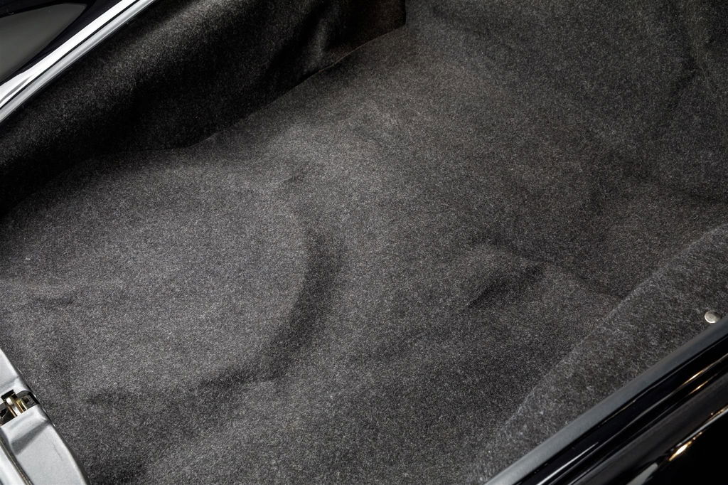 Porsche 911 Carrera (US)