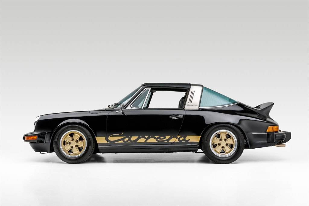 Porsche 911 Carrera (US)