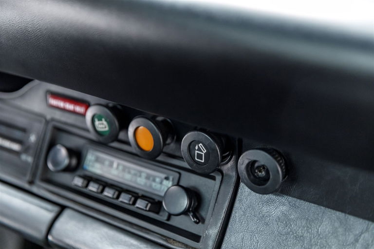 Porsche 911 Carrera (US)