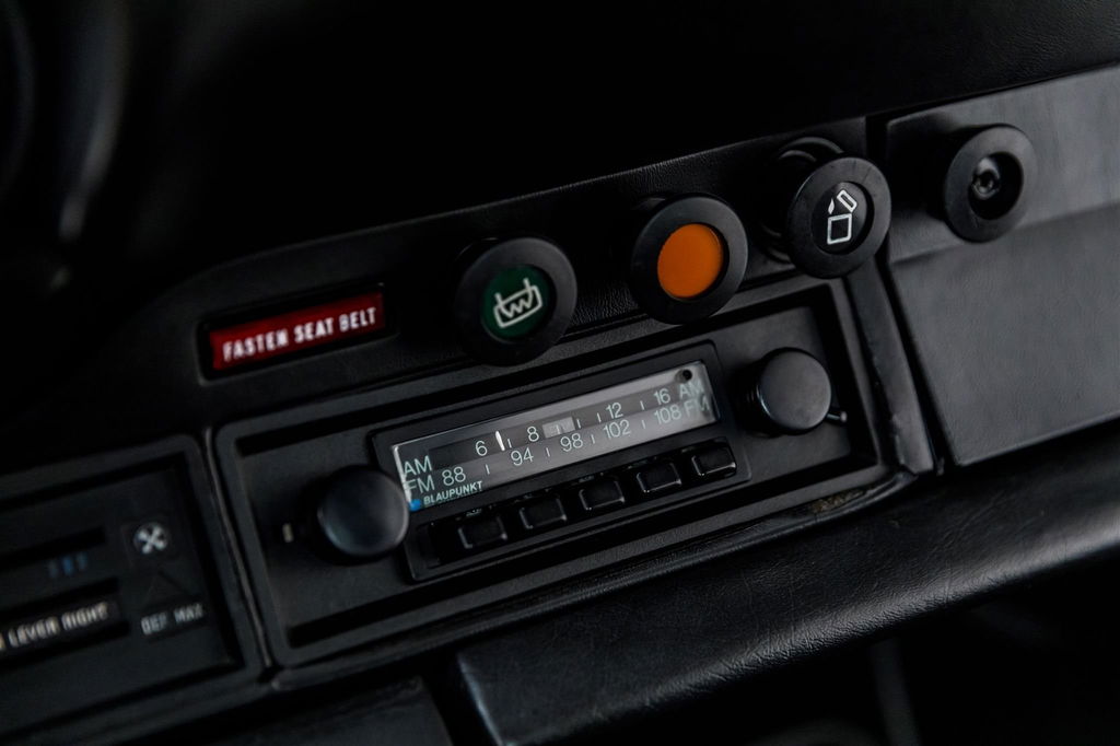 Porsche 911 Carrera (US)