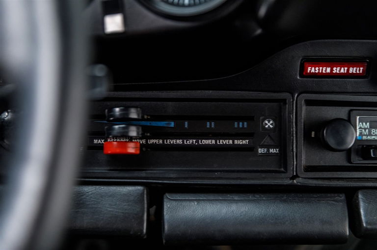 Porsche 911 Carrera (US)