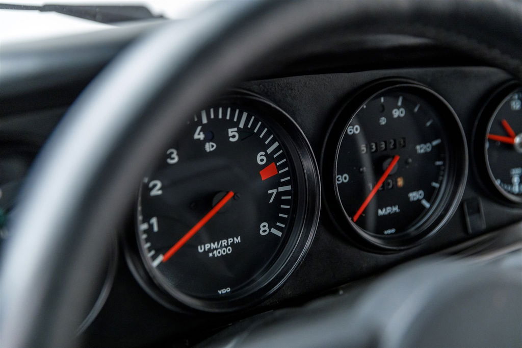 Porsche 911 Carrera (US)