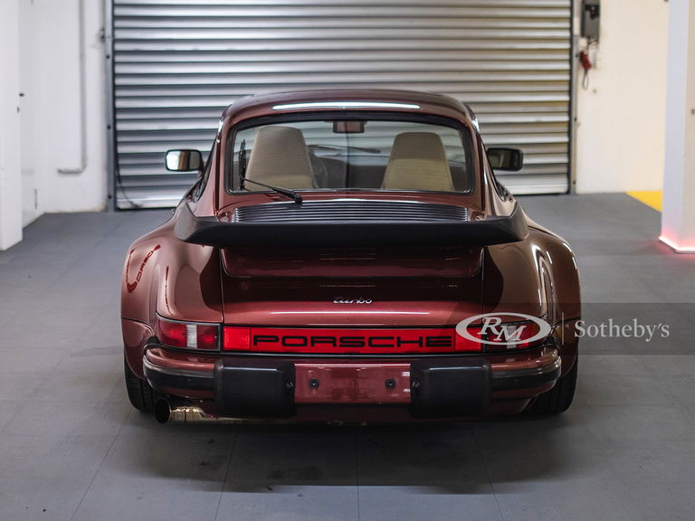 Porsche 911 Turbo 3.3